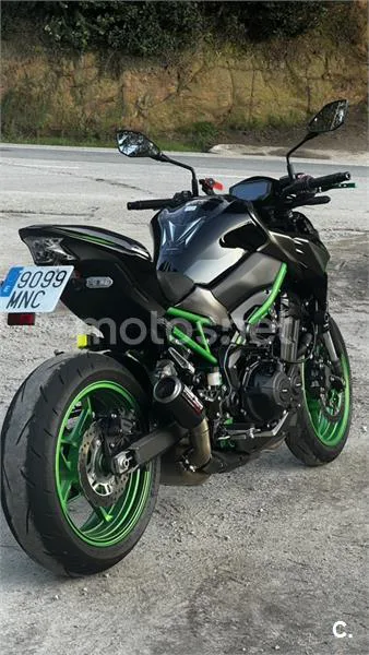 Kawasaki Z900 - Vista 4
