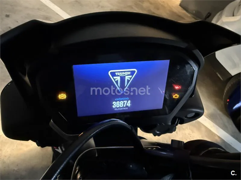 Triumph Street Triple - Vista 4