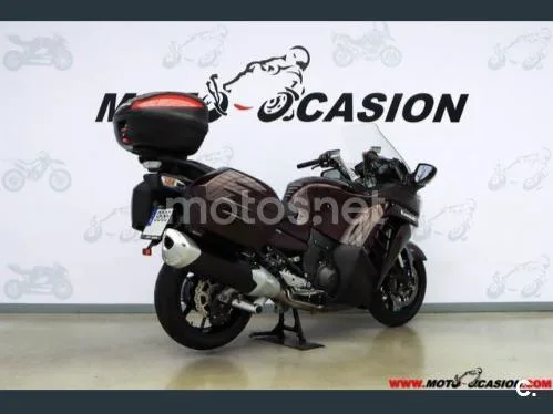 Kawasaki 1400GTR - Vista 3