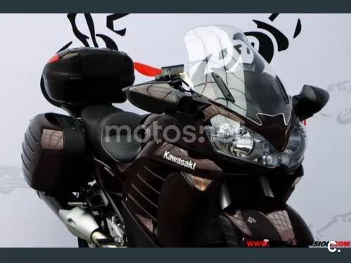 Kawasaki 1400GTR - Vista 7