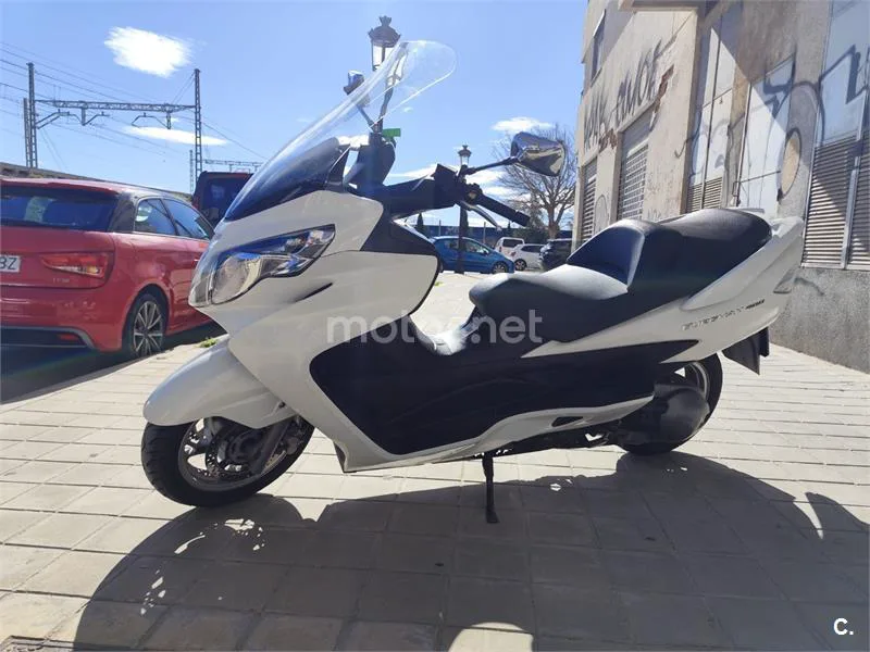 Suzuki Burgman 400 2473 € 2011 Valencia - 1