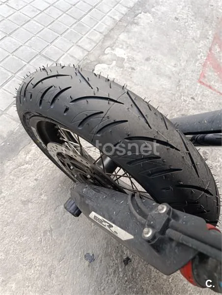 KTM 690 SMC R - Vista 7