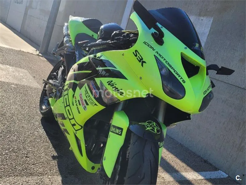 Kawasaki Ninja ZX-10R - Vista 3