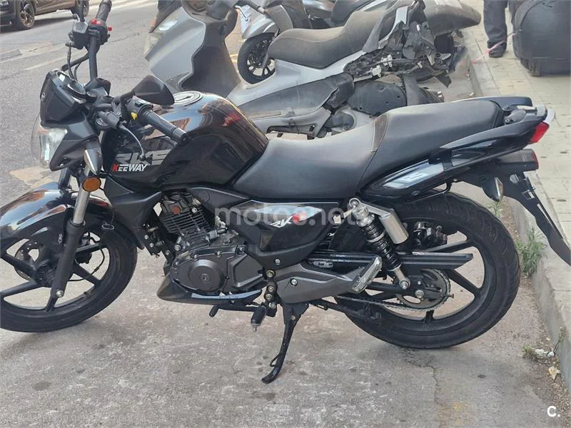 Keeway RKS 125 - Vista 3