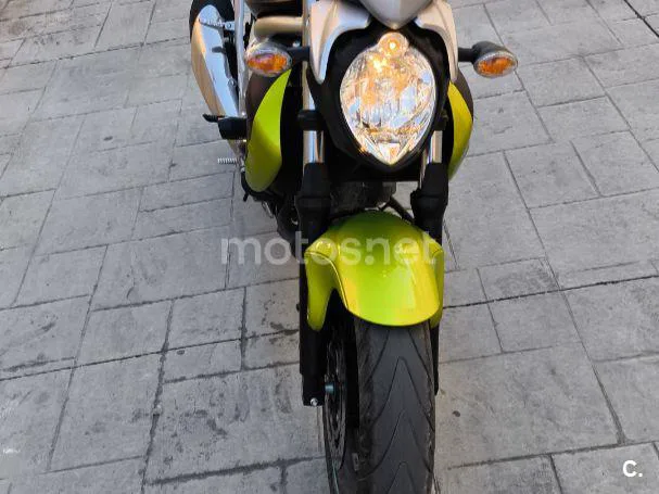 Suzuki Gladius 650 3000 € 2010 Albacete - 2