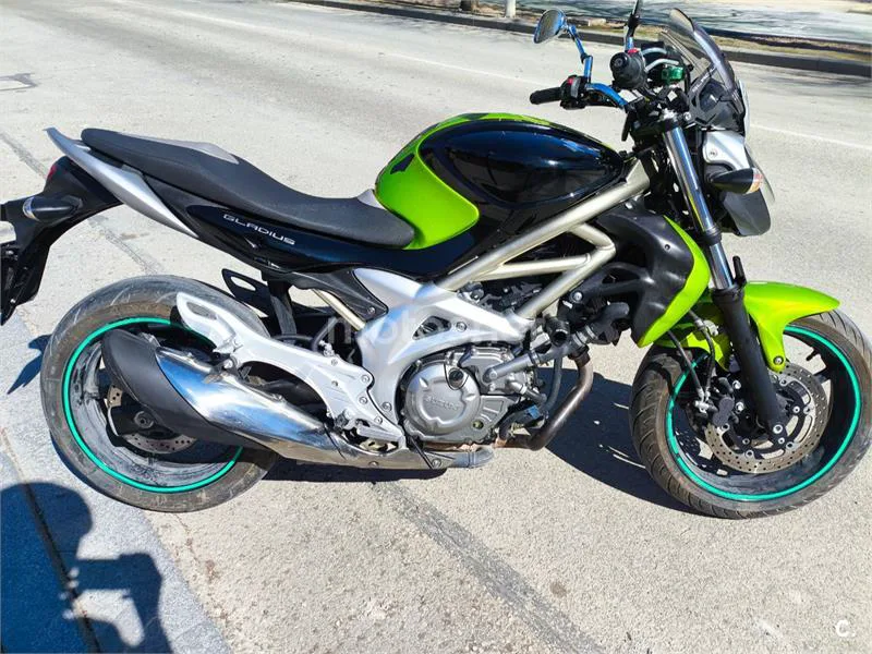 Suzuki Gladius 650 - Vista 5
