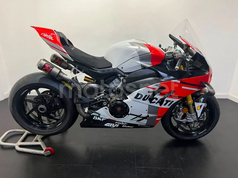 Ducati Panigale V4 - Vista 3