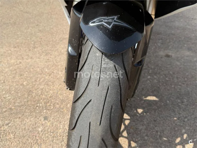 Suzuki GSX-R600 - Vista 10