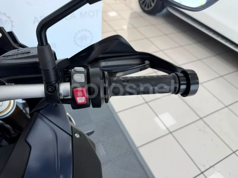 BMW S 1000 XR - Vista 12