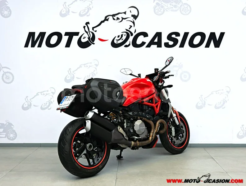 Ducati Monster 1200 - Vista 3