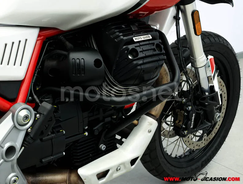 Moto Guzzi V85 TT - Vista 5