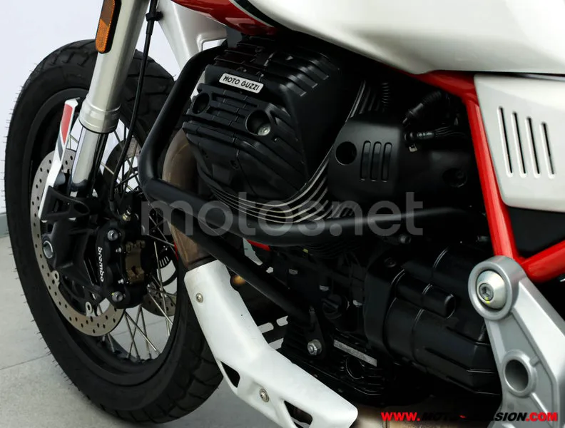 Moto Guzzi V85 TT - Vista 10