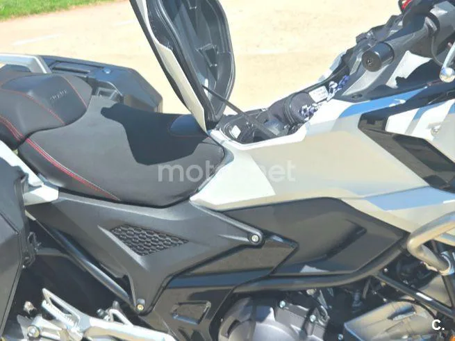 Honda NC750X - Vista 14