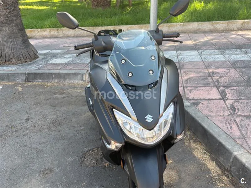 Suzuki Burgman Street 125 2400 € 2024 Alicante - 2