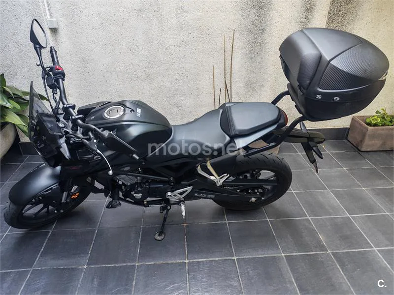 Honda CB125R - Vista 4