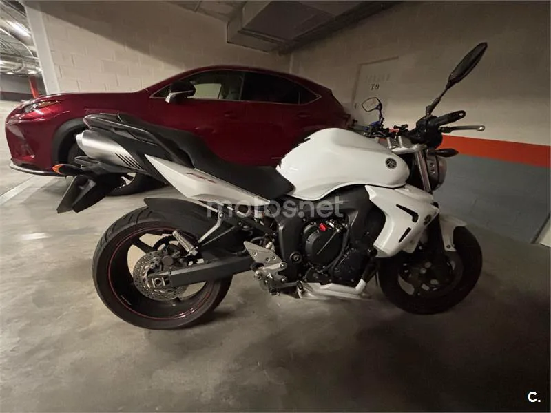 Yamaha FZ6 Fazer S2 - Vista 10