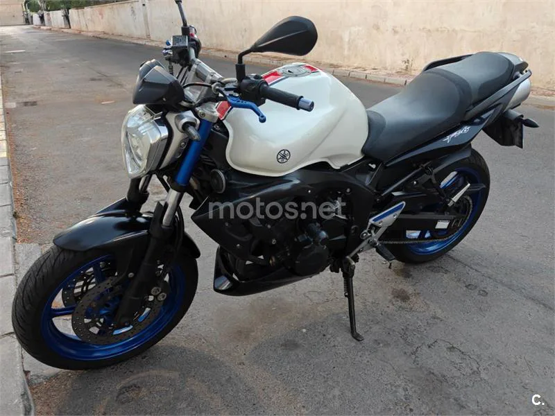Yamaha FZ6 S2 - Vista 3
