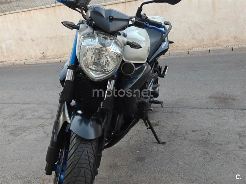 Yamaha FZ6 S2 - Vista 6