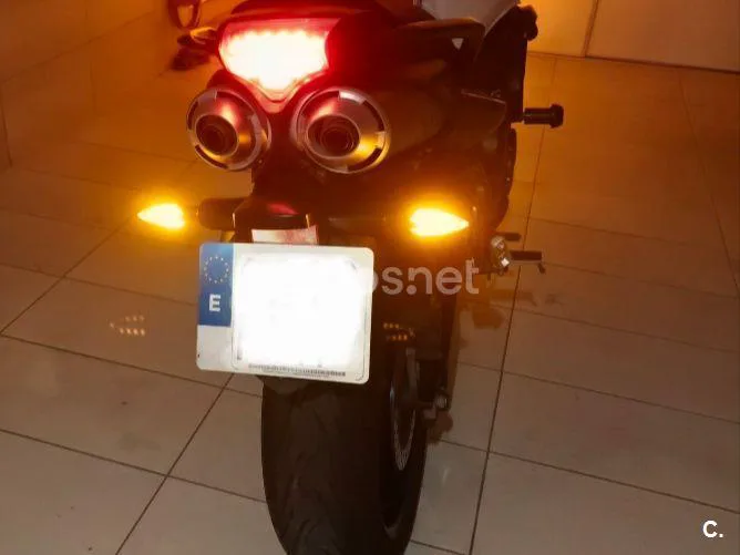 Yamaha FZ6 S2 - Vista 9