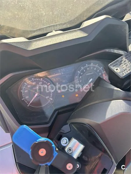 Honda Forza 125 - Vista 3