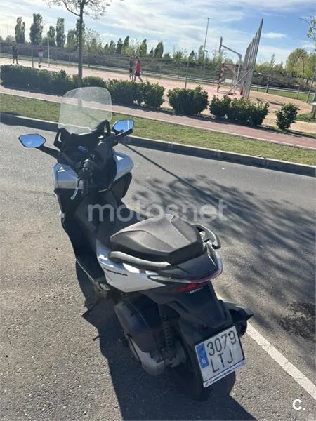 Honda Forza 125 - Vista 4