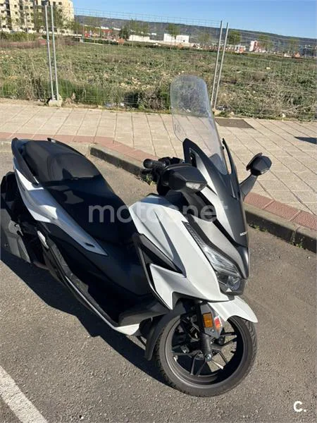 Honda Forza 125 - Vista 6