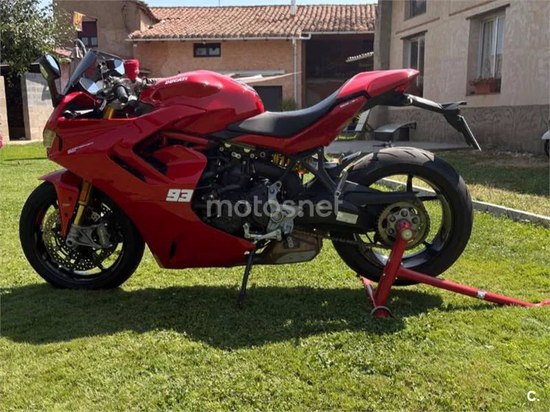 Ducati SuperSport - Vista 3