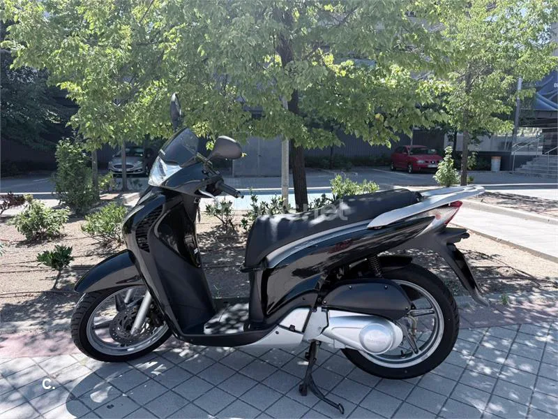 Honda SH125i - Vista 9
