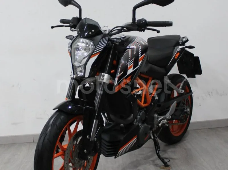 KTM 390 Duke 2790 € 2016 Barcelona - 1