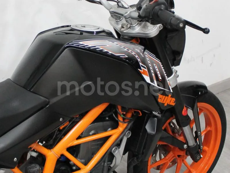 KTM 390 Duke - Vista 7