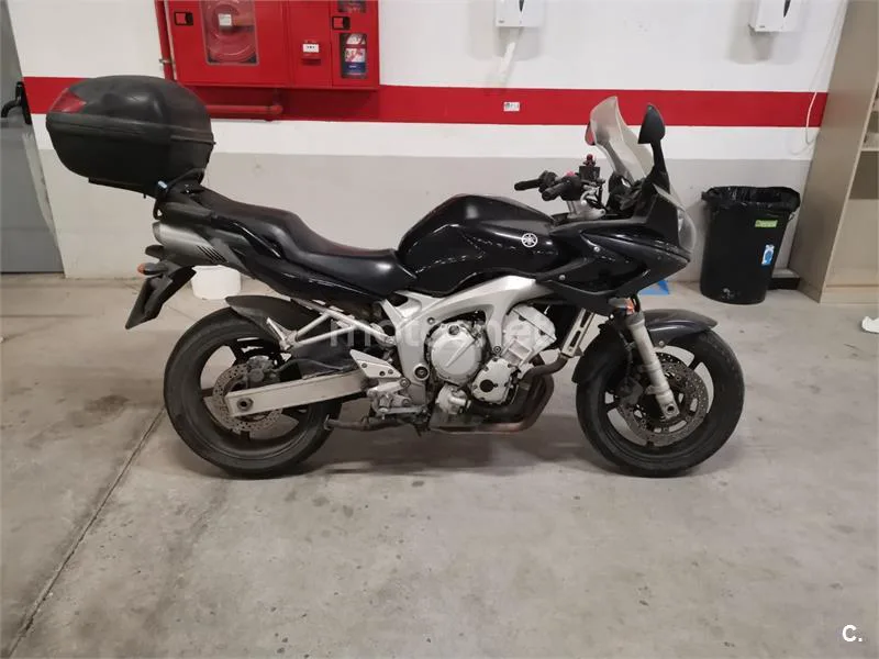 Yamaha FZ6 Fazer - Vista 3