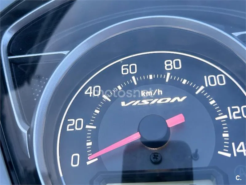 Honda Vision 110 - Vista 4
