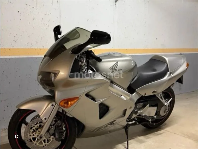 Honda VFR800F 3800 € 2000 Valencia - 1