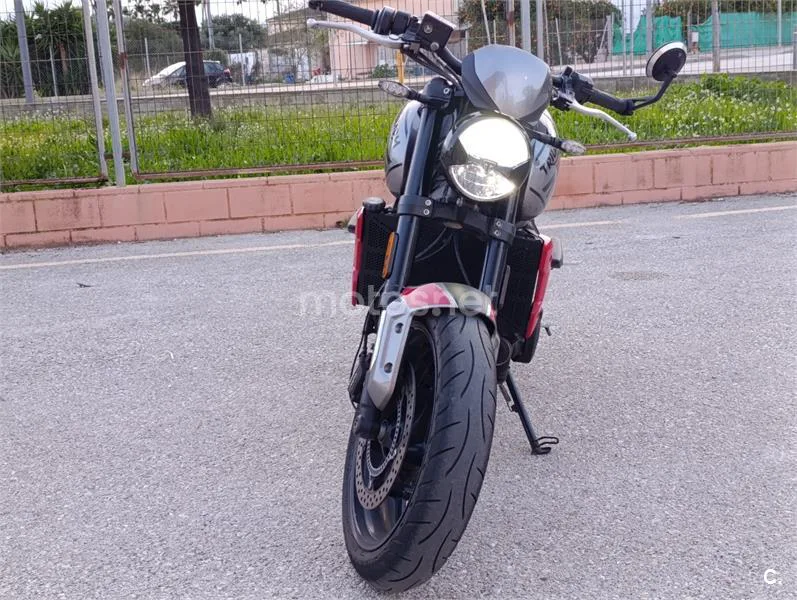Triumph Trident 660 - Vista 5