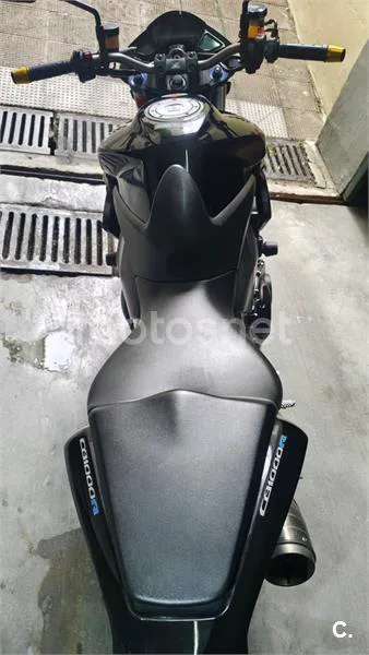 Honda CB1000R - Vista 7