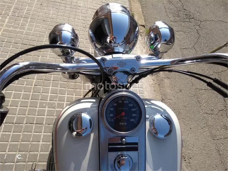 Harley-Davidson Heritage Softail - Vista 4