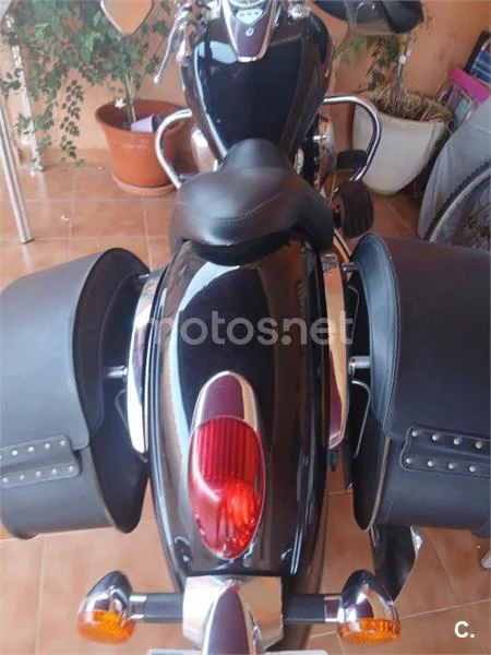 Kawasaki VN900 Classic - Vista 4