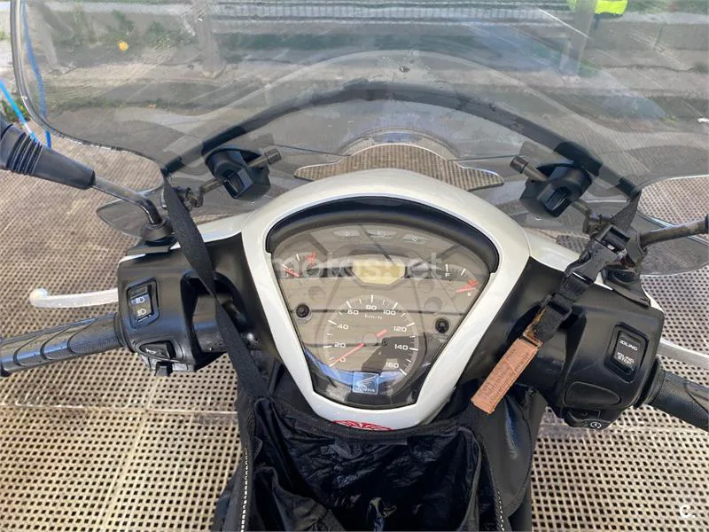 Honda SH125i 2200 € 2014 Bizkaia - 1