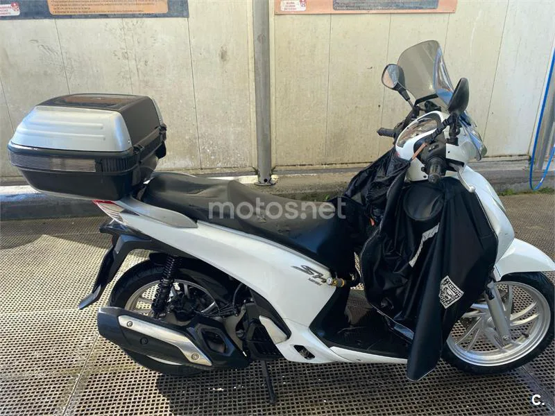 Honda SH125i - Vista 3