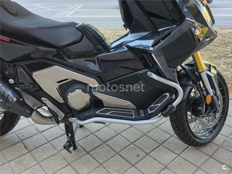 Honda X-ADV - Vista 4