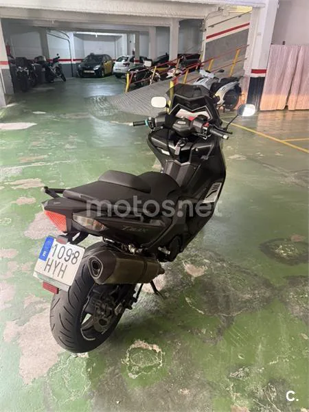 Yamaha TMAX 530 - Vista 3