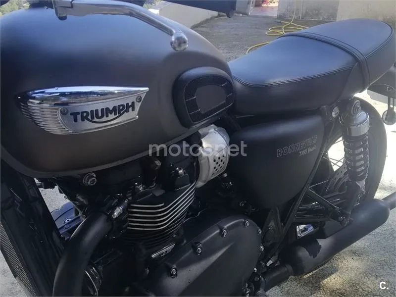 Triumph Bonneville T100 - Vista 8