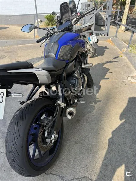 Yamaha MT-07 - Vista 3
