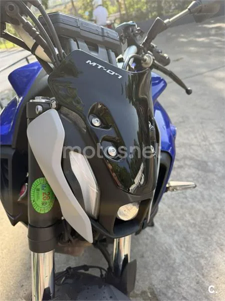 Yamaha MT-07 - Vista 6