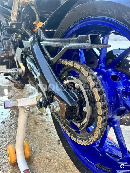 Yamaha MT-09 - Vista 12