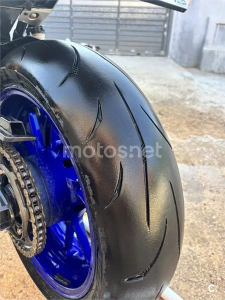 Yamaha MT-09 - Vista 13