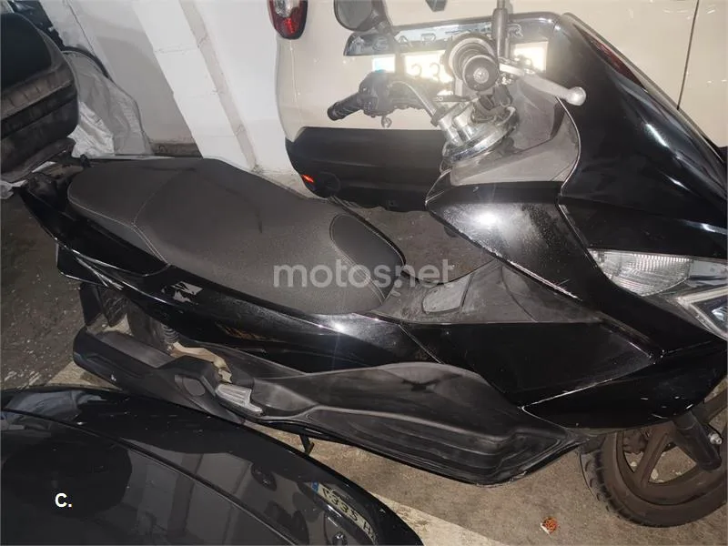 Honda PCX125 - Vista 3