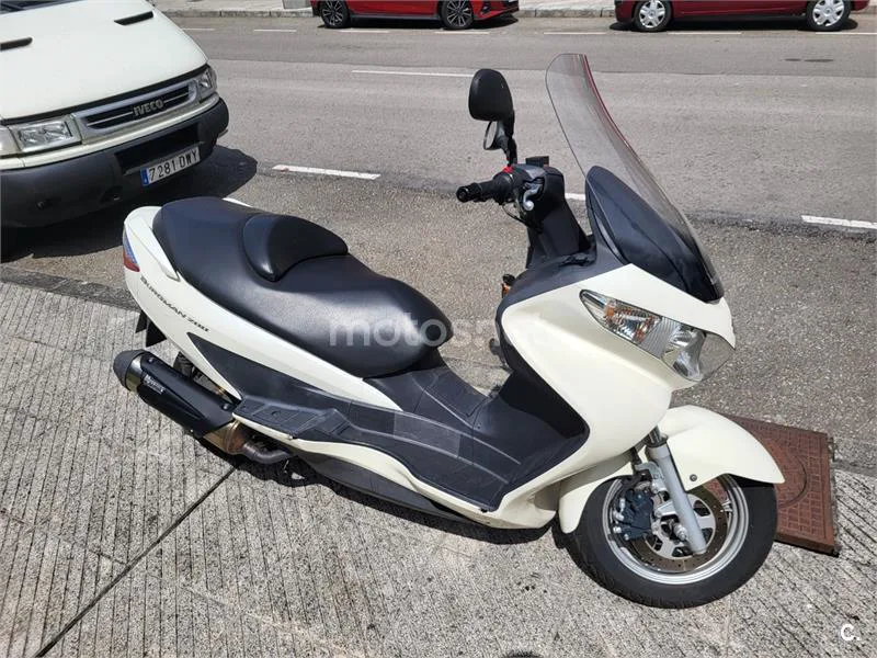 Suzuki Burgman 200 1100 € 2011 Asturias - 2