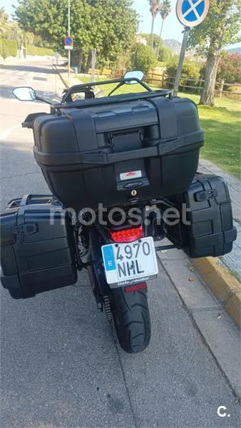Triumph Tiger 900 - Vista 4