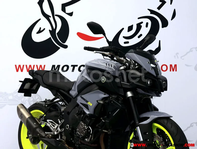 Yamaha MT-10 - Vista 4